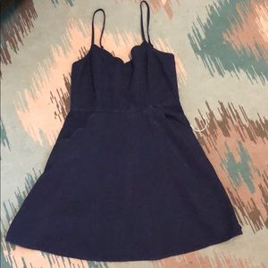 Scallop neck and pockets linen sundress